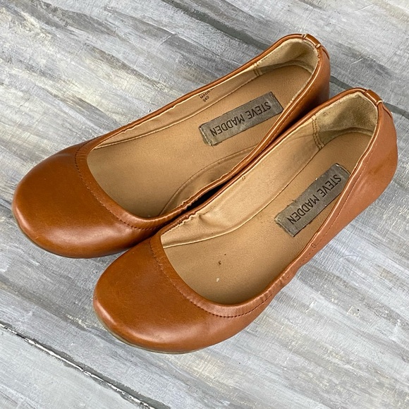 STEVE MADDEN Flats Cognac Brown “Skripted” Slip-On Ballet Flats Tan 6M - Picture 15 of 16